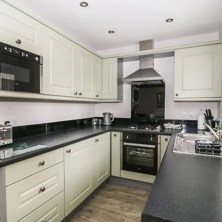 Casa de Férias Nantucket - Part Of The The Bay Village With Pool, Gym And Direct Access, Pub, Restaurant, Tennis And Meadows Walks