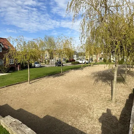 Casa de Férias Nantucket - Part Of The The Bay Village With Pool, Gym And Direct Access, Pub, Restaurant, Tennis And Meadows Walks *