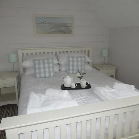 Casa vacanze Nantucket - Part Of The The Bay Village With Pool, Gym And Direct Access, Pub, Restaurant, Tennis And Meadows Walks